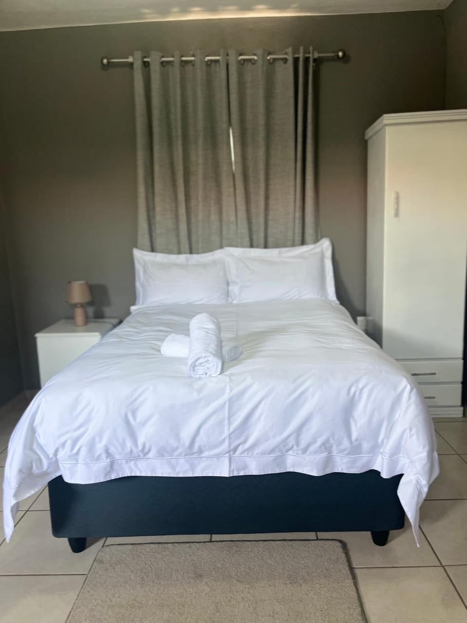 Tshukudu Guesthouse Bed and Breakfast in Gauteng