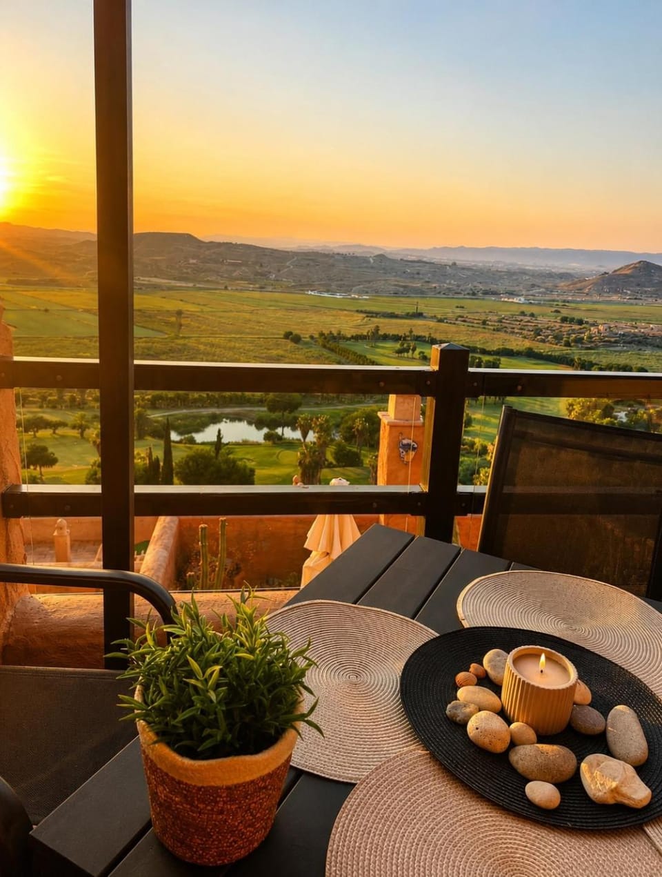 Magnificent apartment Mar'y'Golf with SPECTACULAR VIEW! High-speed internet, Remote Work Apartment in Andalusia