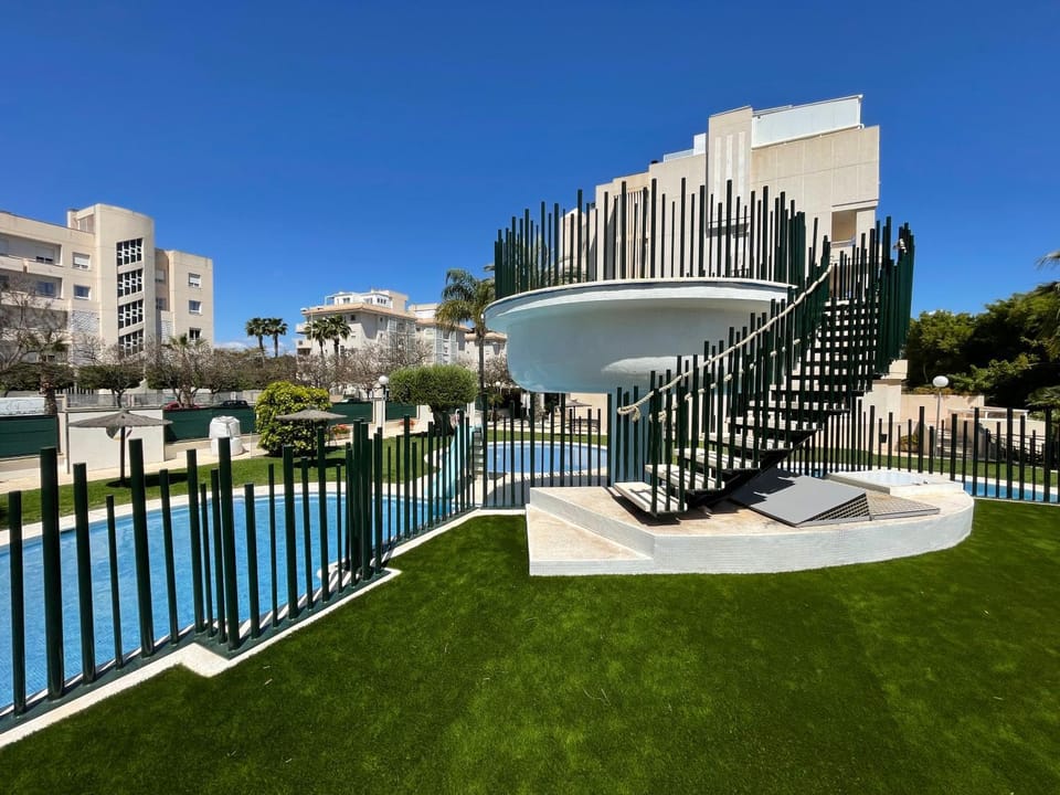Large relaxed terrace, golf views Apartment in Alicante