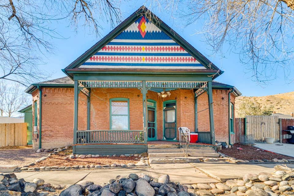 Walk to Royal Gorge Railroad! Colorado Base Camp House in Canon City