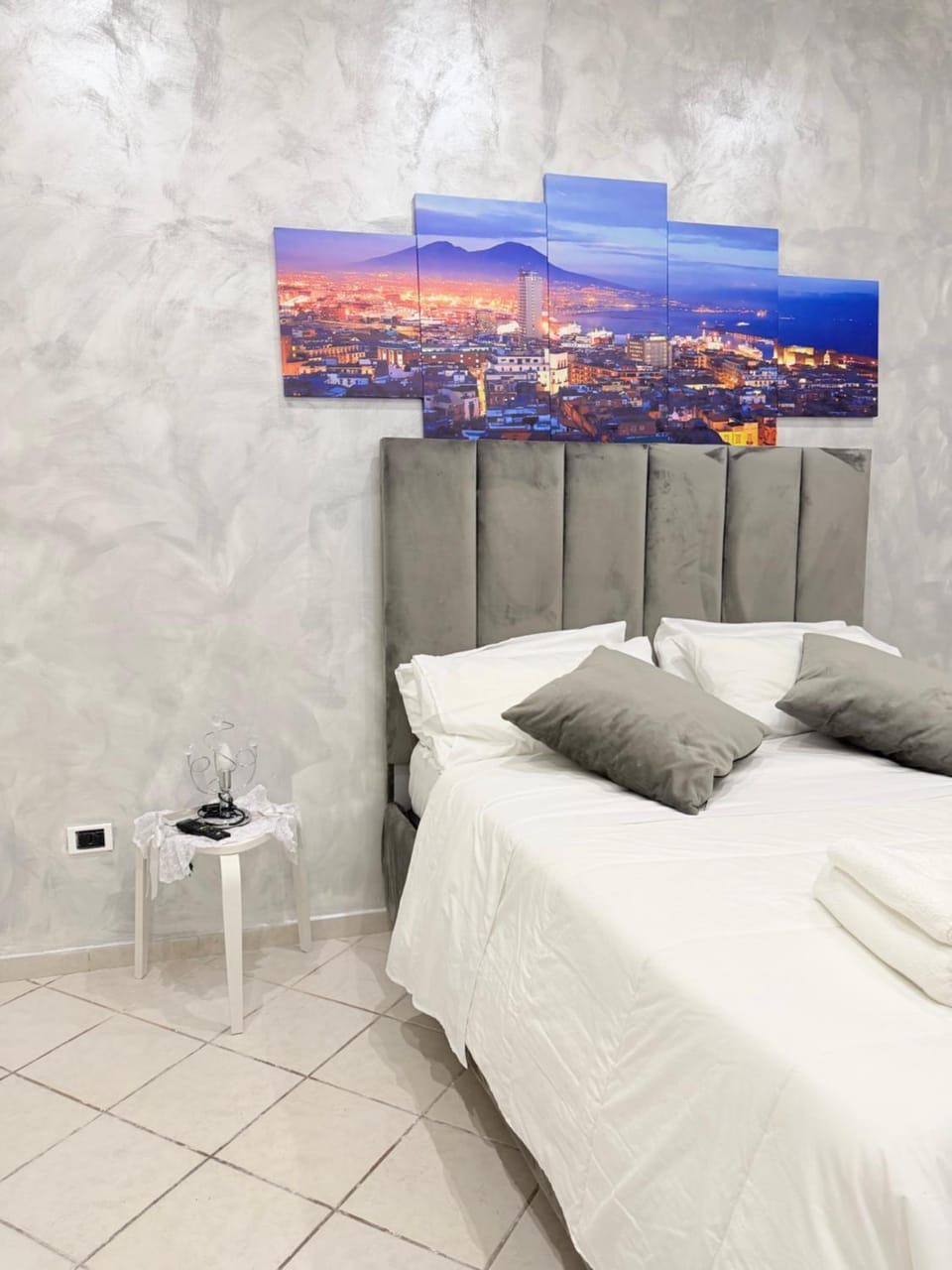 Casa Maruzzella House in Naples