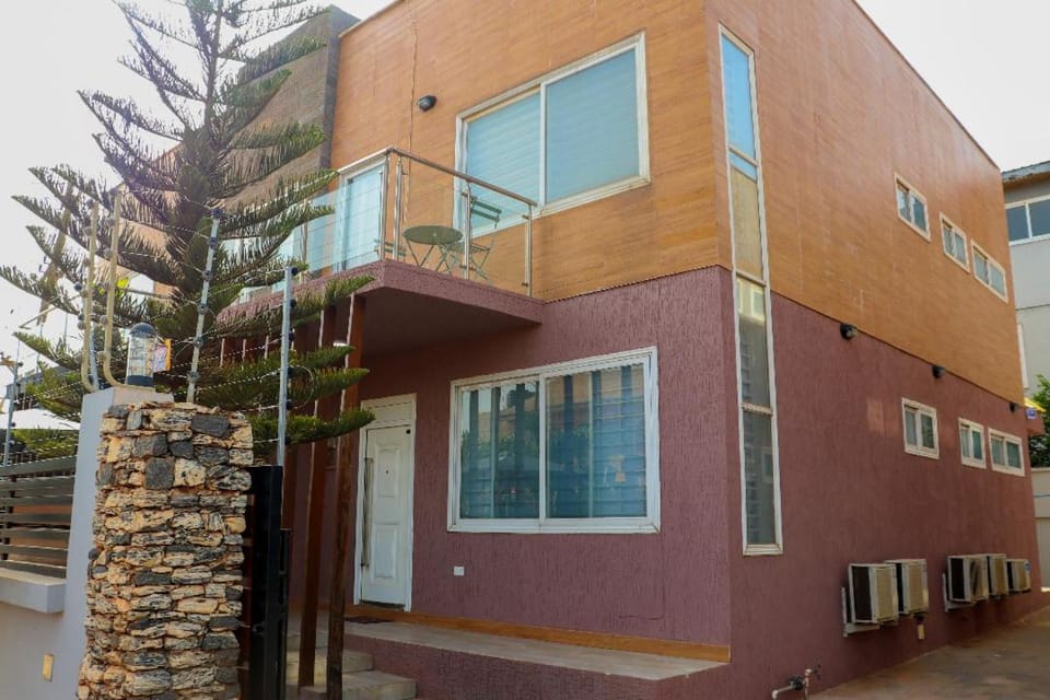 Property building, Facade/entrance