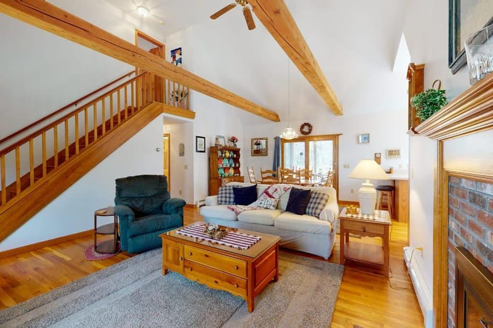 The Tranquil Heron Cottage House in North Eastham