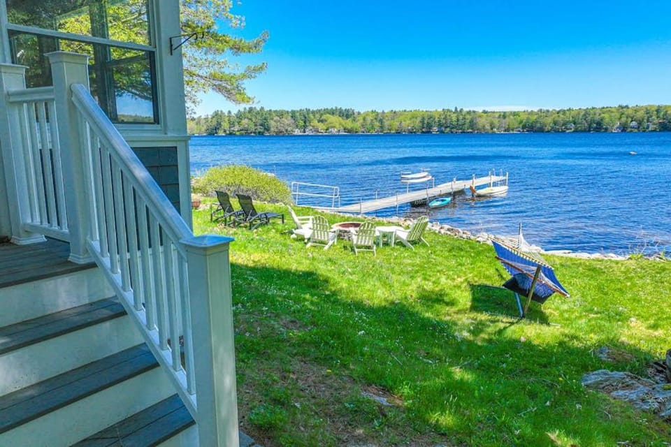Highland Playhouse House in Highland-Lake
