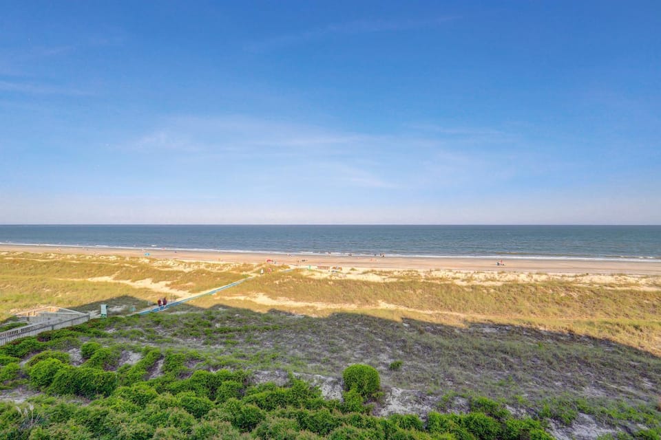 Best Atlantic Ocean Views!! King Queen Bikes & Beach Gear included House in Folly Field