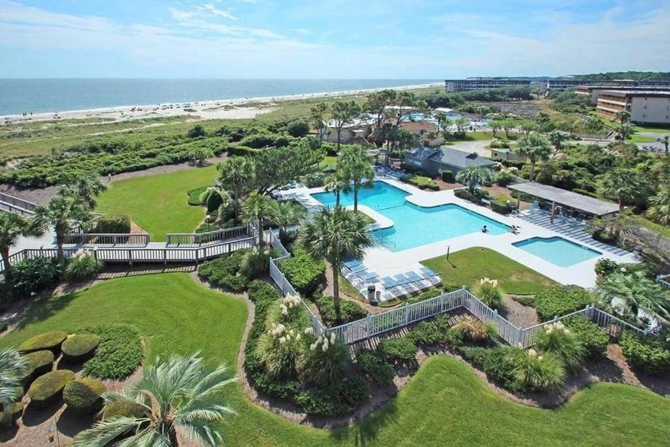 Best Atlantic Ocean Views!! King Queen Bikes & Beach Gear included House in Folly Field