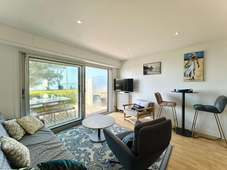 La Baule Appartement 3 pièces avec terrasse, proche commerces et plage - FR-1-245-170 Apartment in La Baule-Escoublac