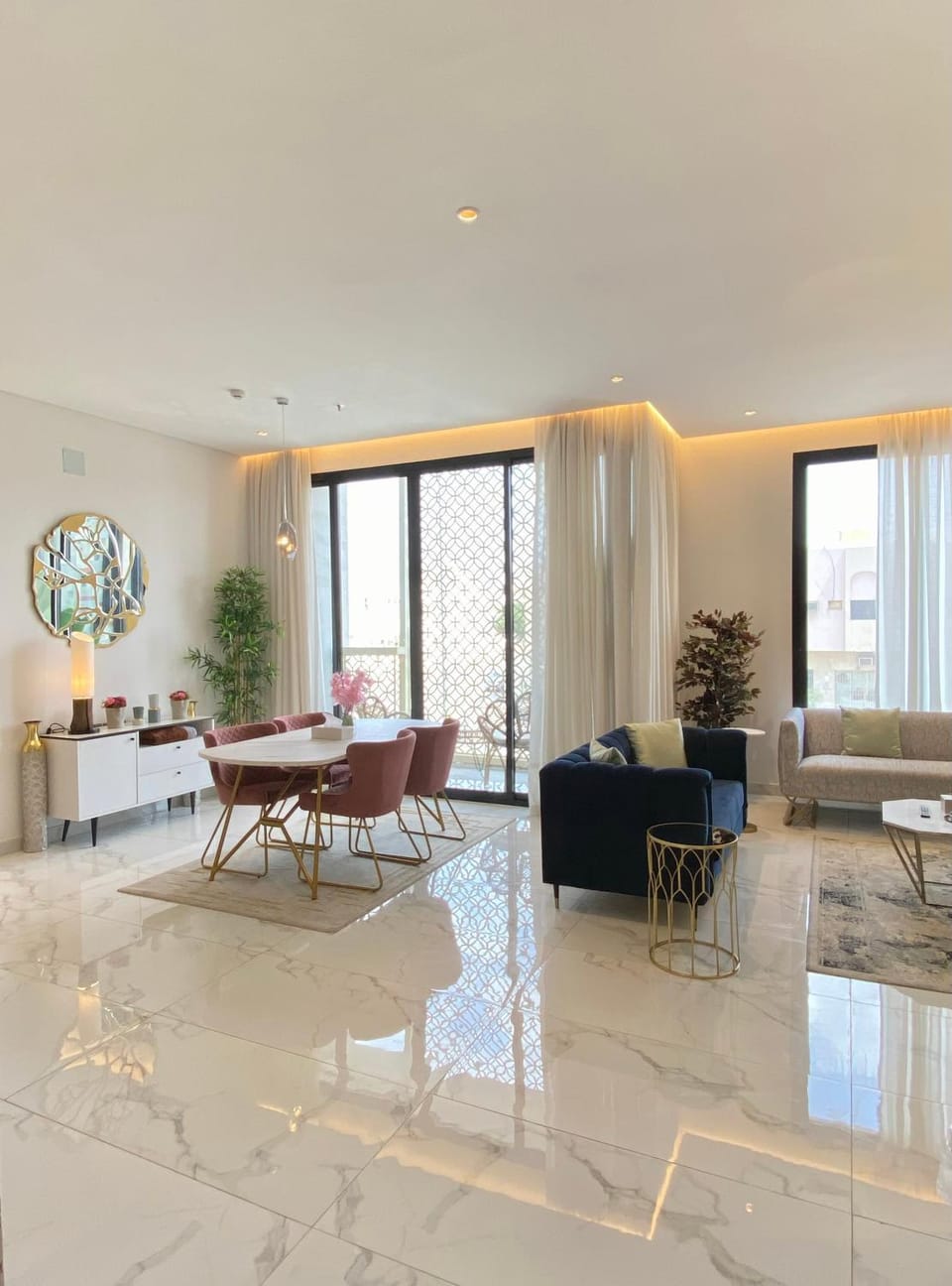 Living room, Seating area, Dining area