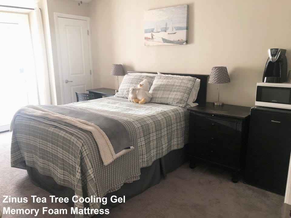 Bed, Photo of the whole room