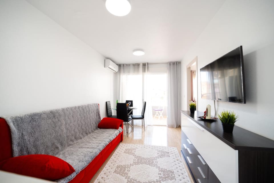 Прекрасная квартира где есть бассейн и парковка Apartment in Torrevieja