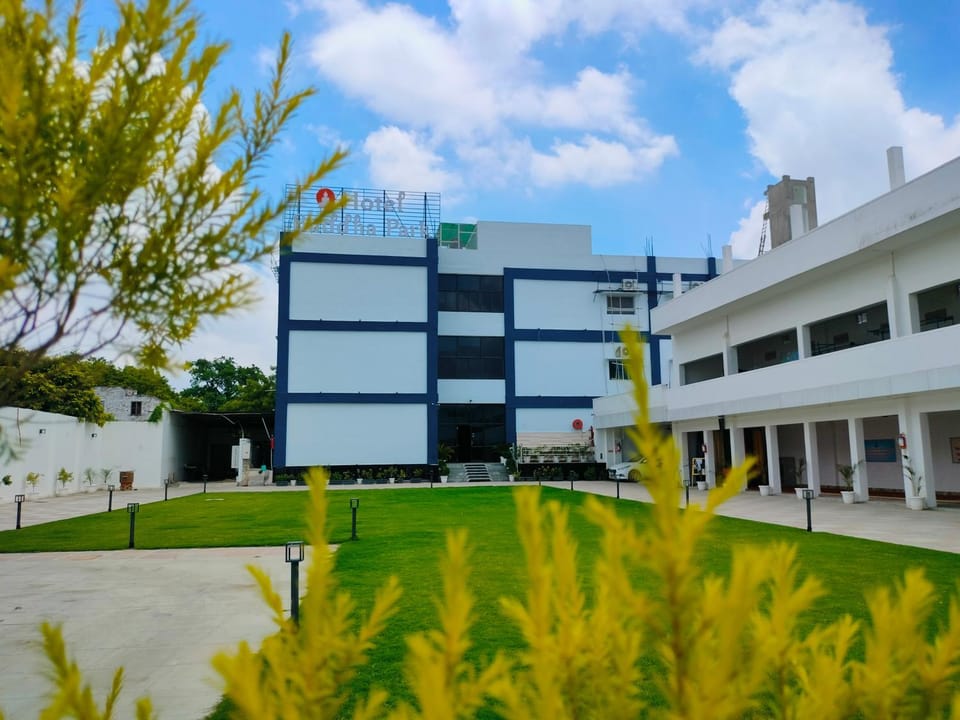 Property building, Garden