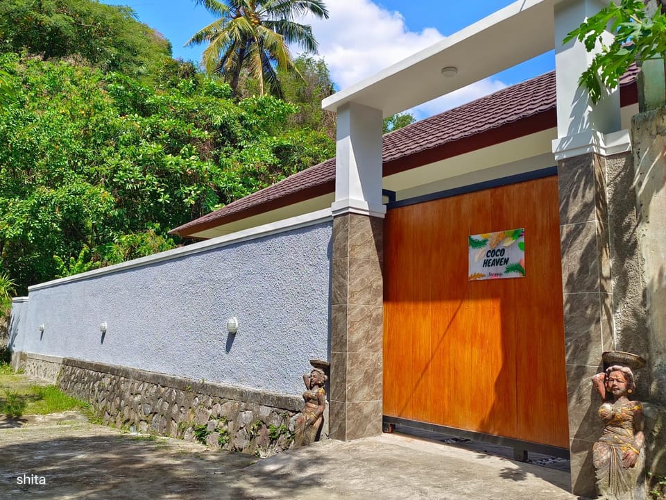 Coco Heaven Senggigi - 2 BR Private Villa with Private Pool Villa in Batu Layar