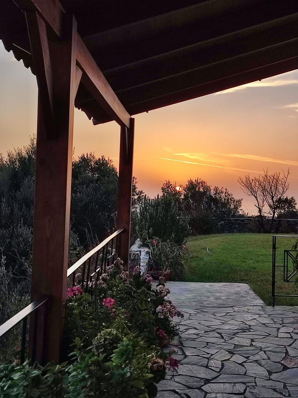 Natural landscape, Garden, Balcony/Terrace, Garden view, Sunset