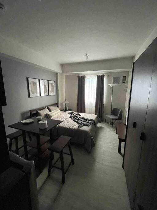 Cozy Condominium near Mactan International Airport Apartment in Central Visayas