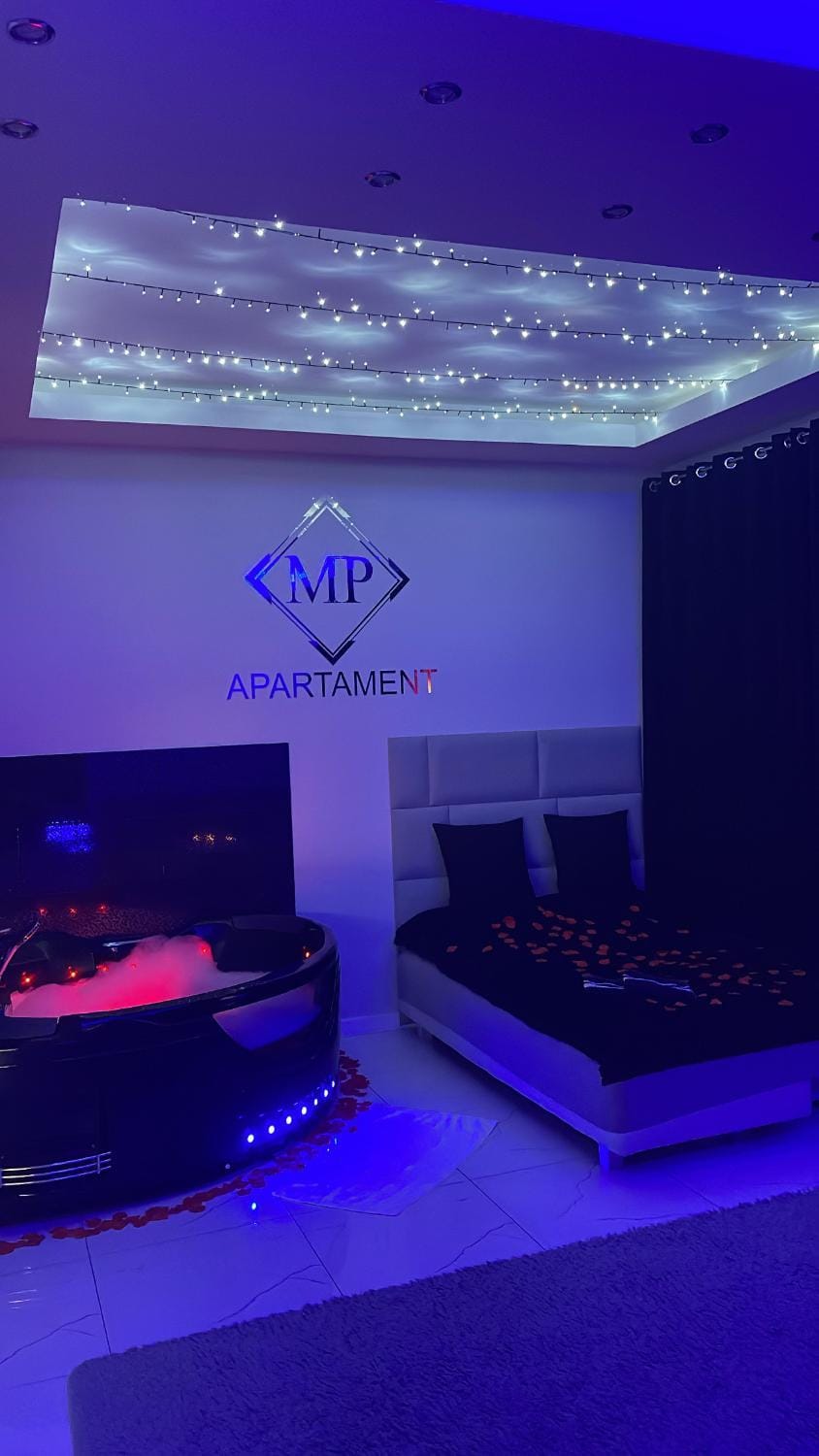 Living room, Seating area, Evening entertainment