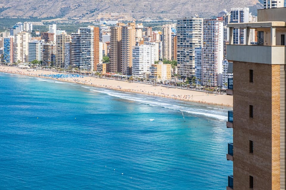 Off site, Neighbourhood, Beach, City view, Sea view, Street view