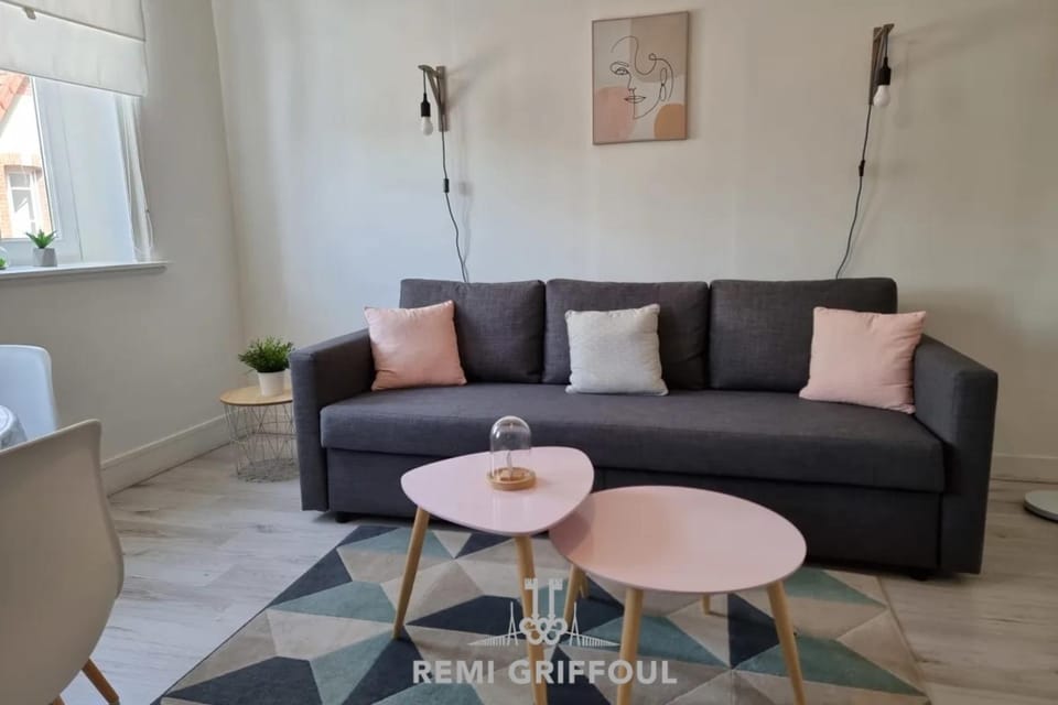 Douceur Marine Cozy 2P Tranquility in the Heart of Honfleur Apartment in Honfleur