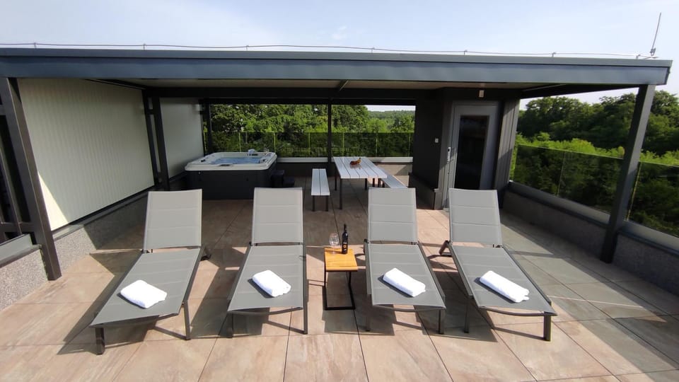 Balcony/Terrace, Seating area