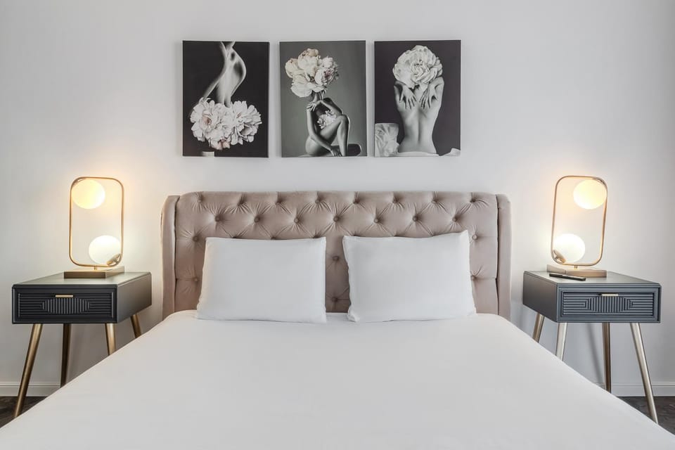 Bed, Decorative detail, Bedroom
