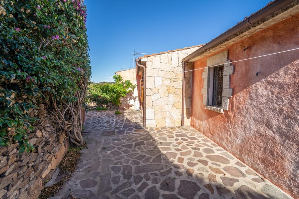 House in San Teodoro among the scents of Sardinia House in Sardinia