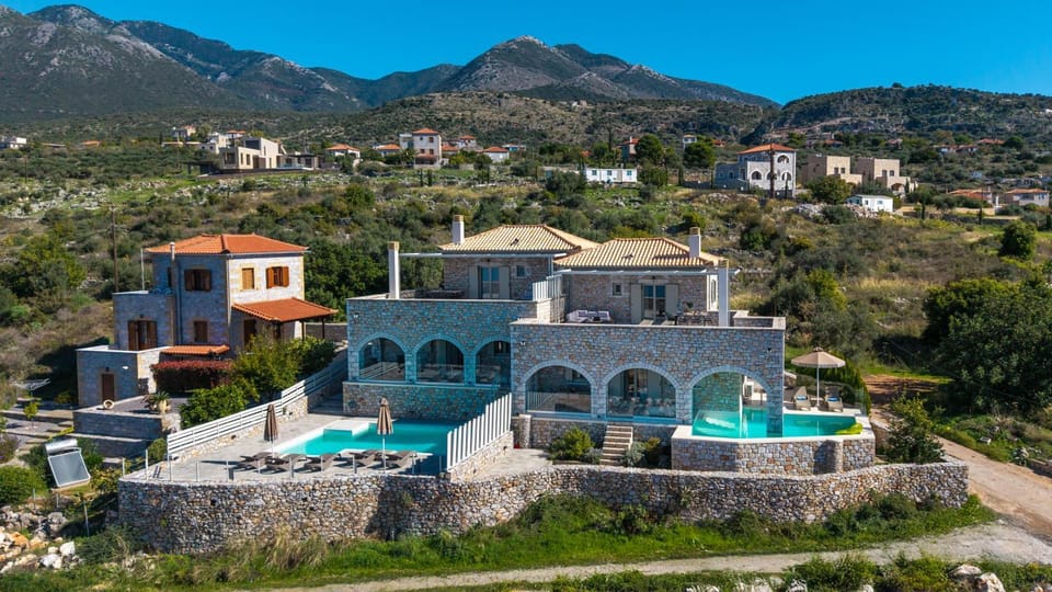 Property building, Natural landscape, Mountain view, Pool view, Swimming pool