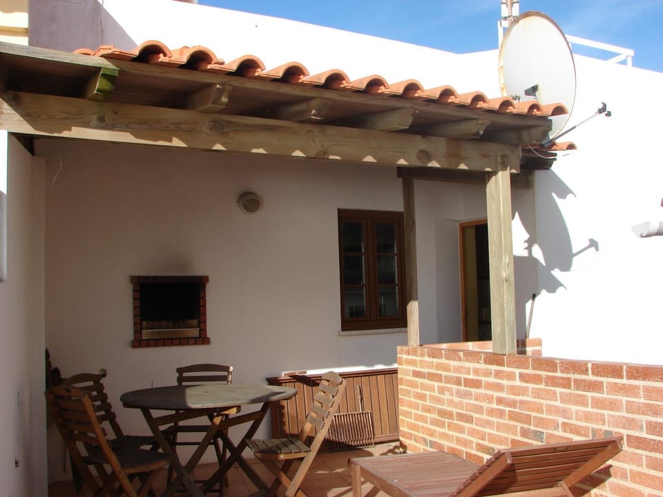 BBQ facilities, Balcony/Terrace