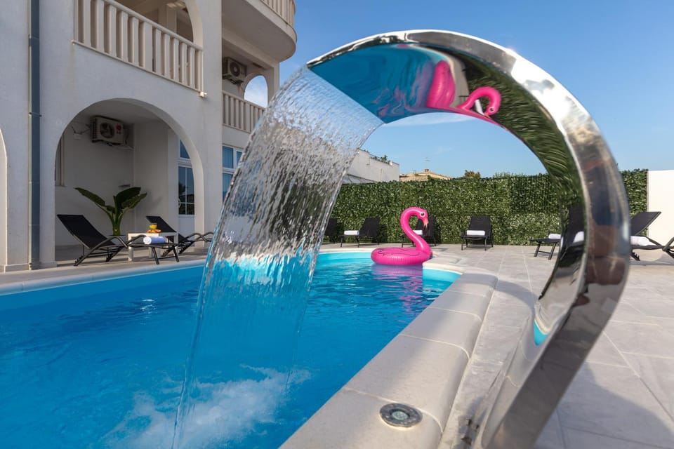 Property building, Swimming pool