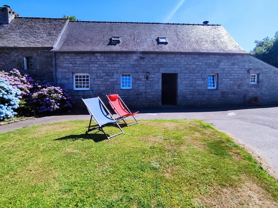 Property building, Garden, Garden view