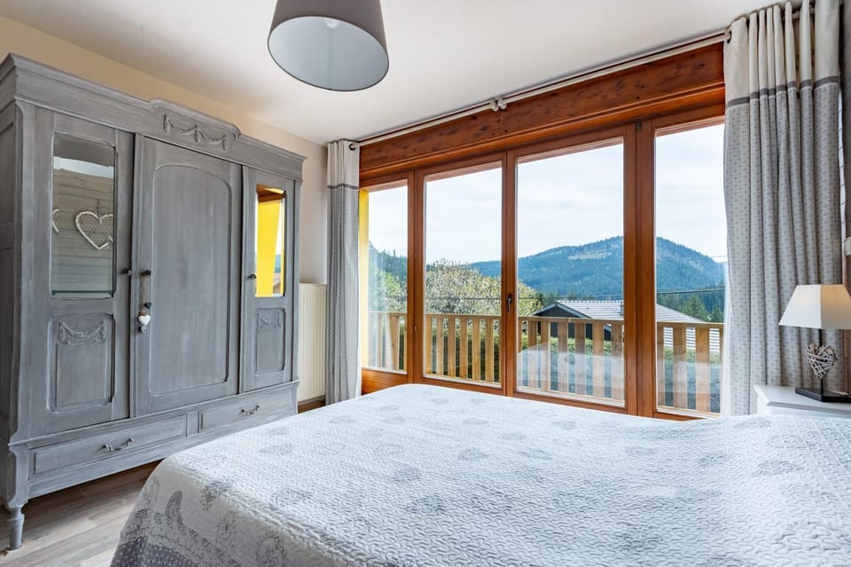 Other, Bedroom, Mountain view