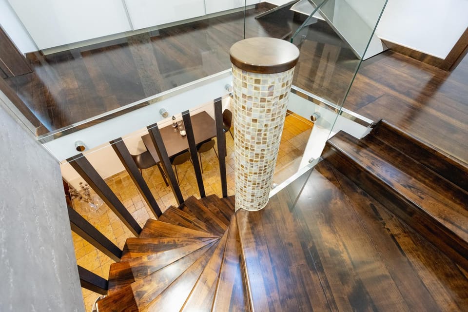 Decorative detail, heating, internet, acessibility, air conditioner
