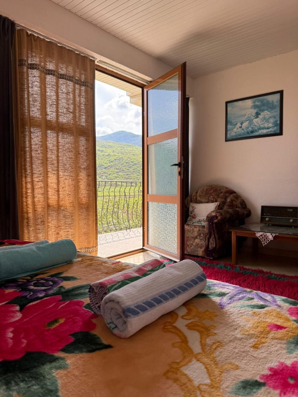 Natural landscape, Bedroom, Mountain view