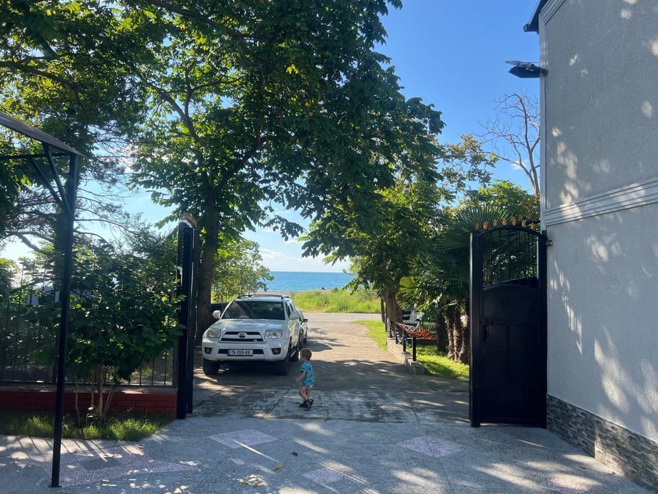 Neighbourhood, Sea view, Street view, Parking