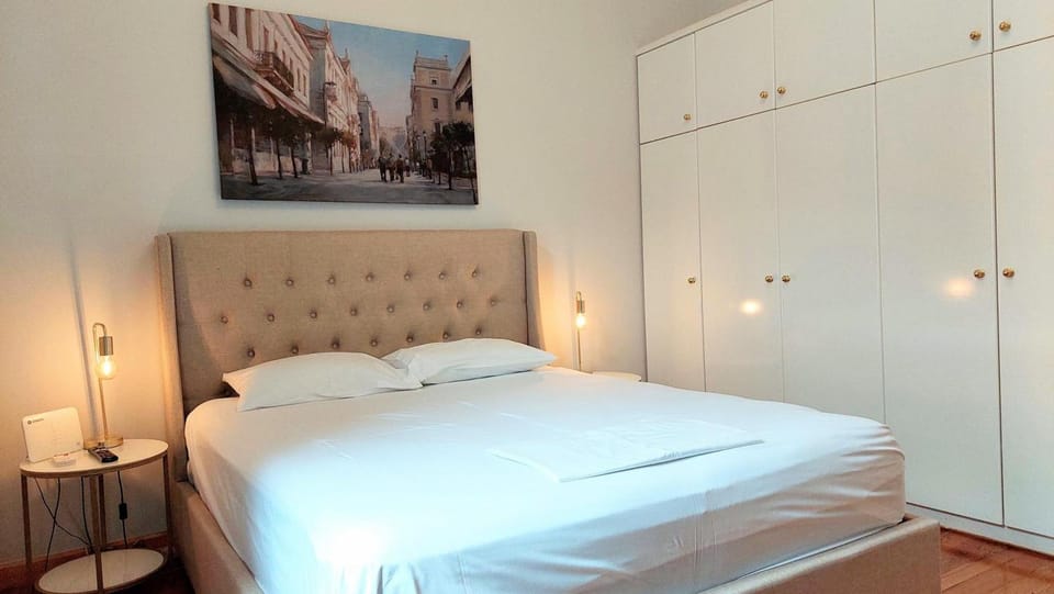 Elegant apartment under the Acropolis Apartment in Plaka