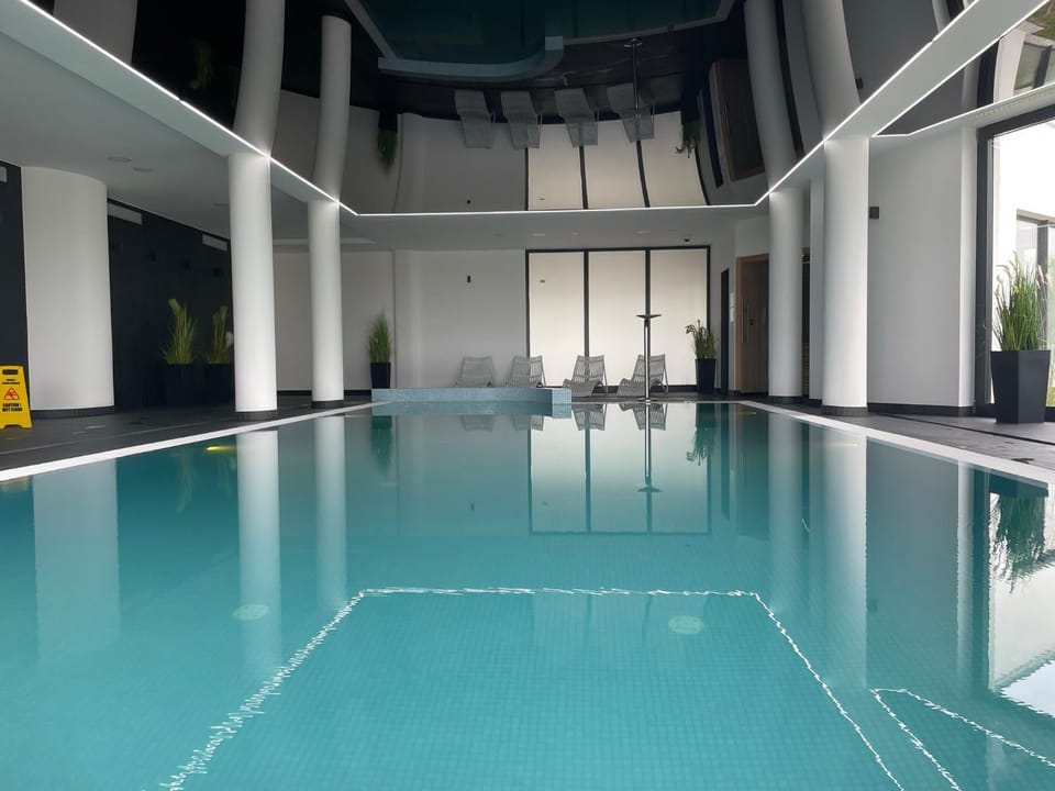Pool view, Swimming pool, Swimming pool