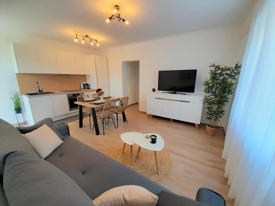 Sea View Apartment Macolic Apartment in Lika-Senj County