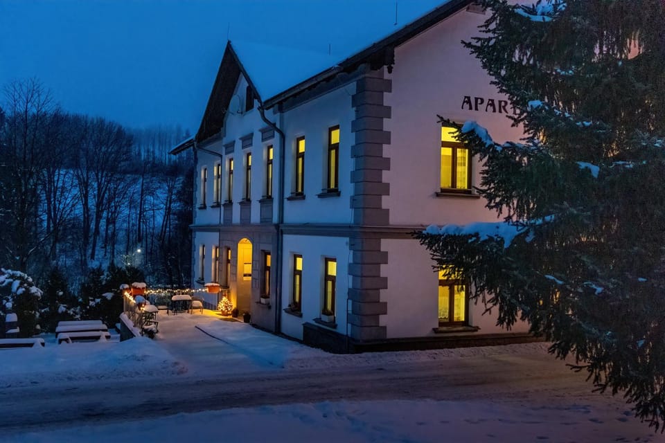 Apartmány U Aloise Apartment in Lower Silesian Voivodeship