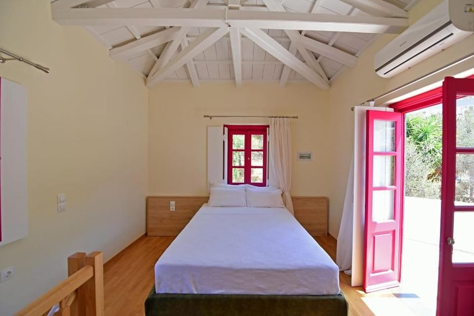 Douskos Porta Rossa Apartment in Islands