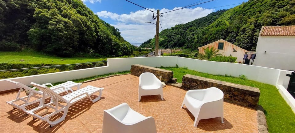Patio, Garden view