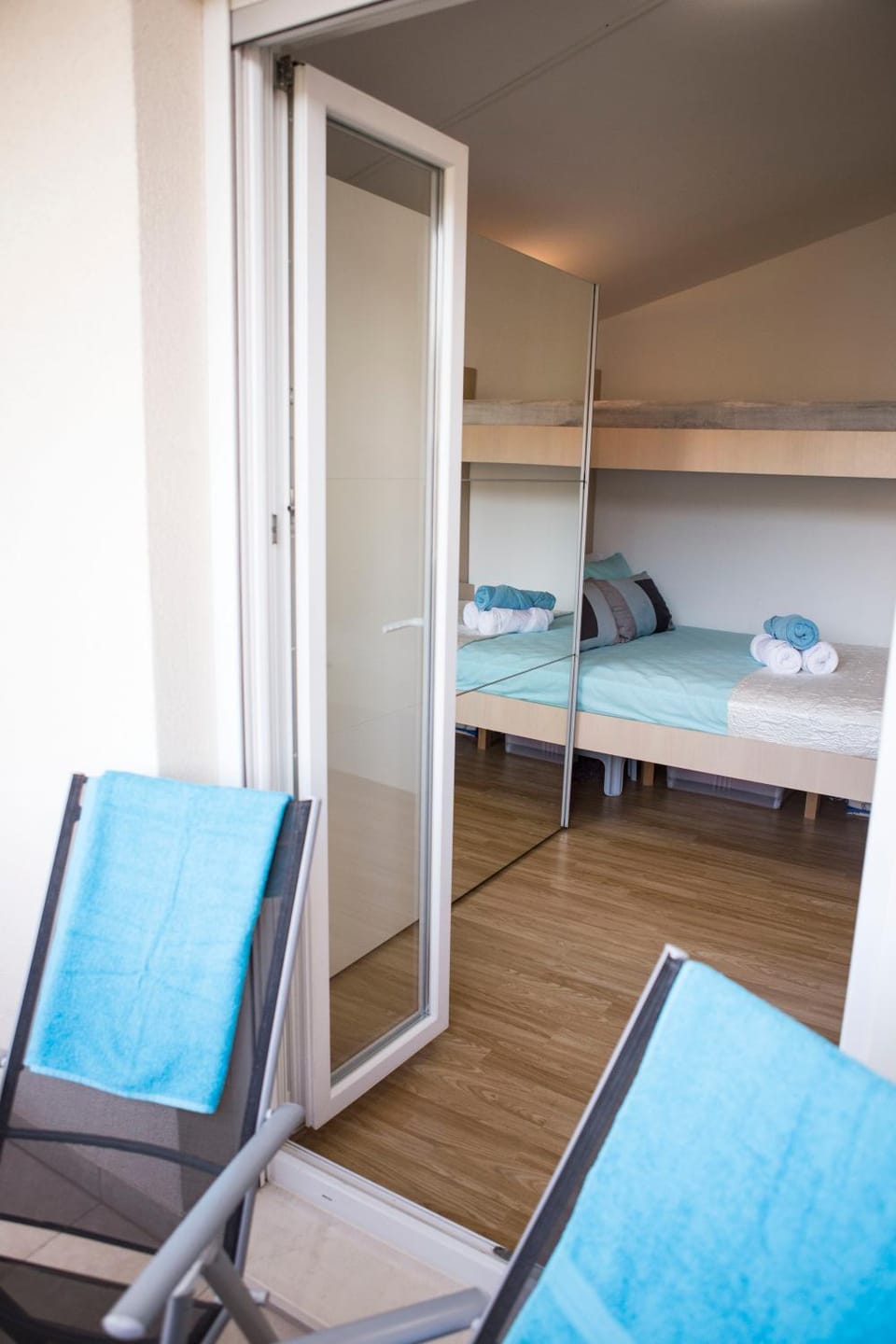Balcony/Terrace, bunk bed, air conditioner