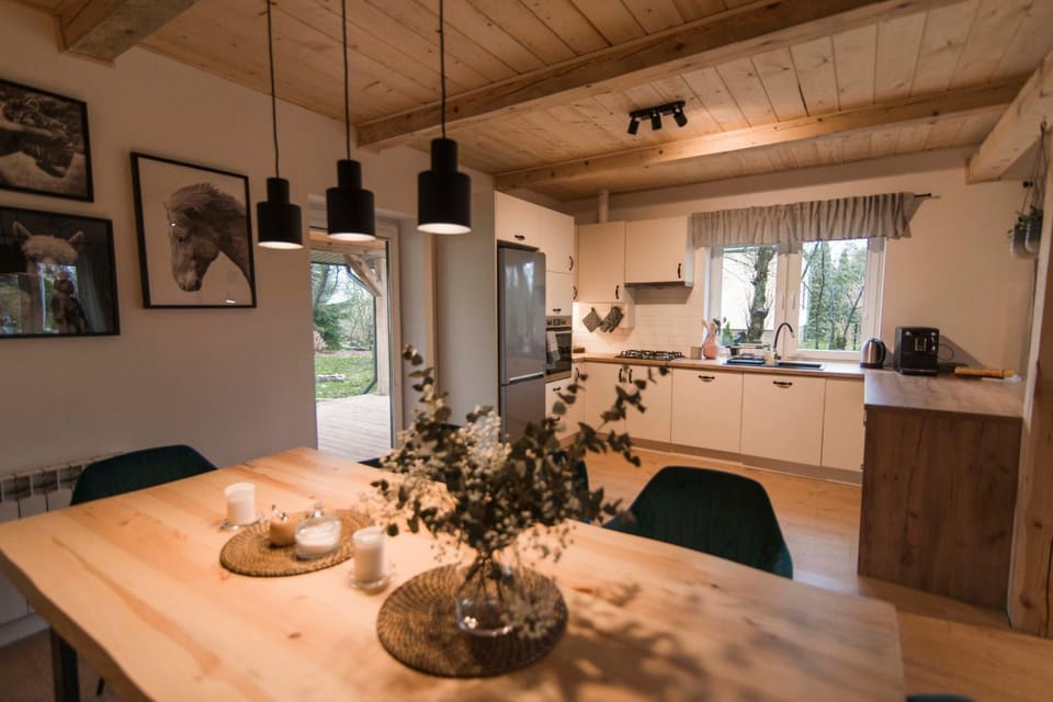 Dining area, Communal kitchen