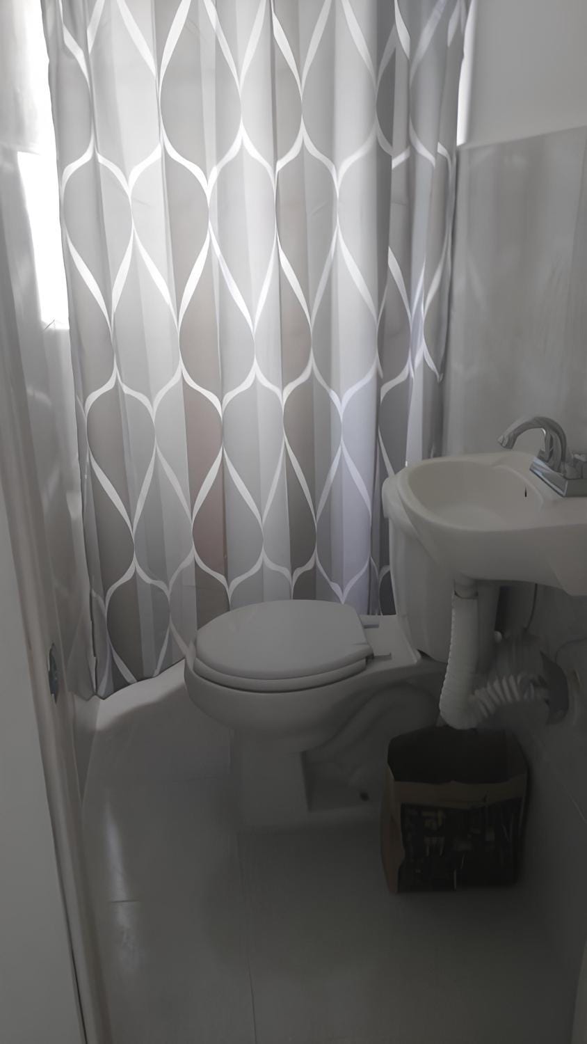 A 5 minutos GNP Hostal Foro Sol Palacio Deportes Aeropuerto A PET FRIENDLY se aceptan mascotas bajo peticion Bed and Breakfast in Mexico City