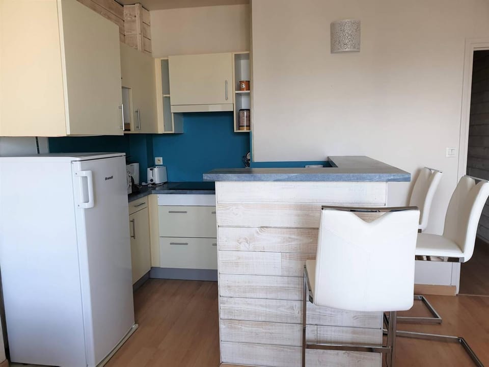 Appartement rénové centre Perros-Guirec avec balcon proche plage - FR-1-368-347 Apartment in Perros-Guirec