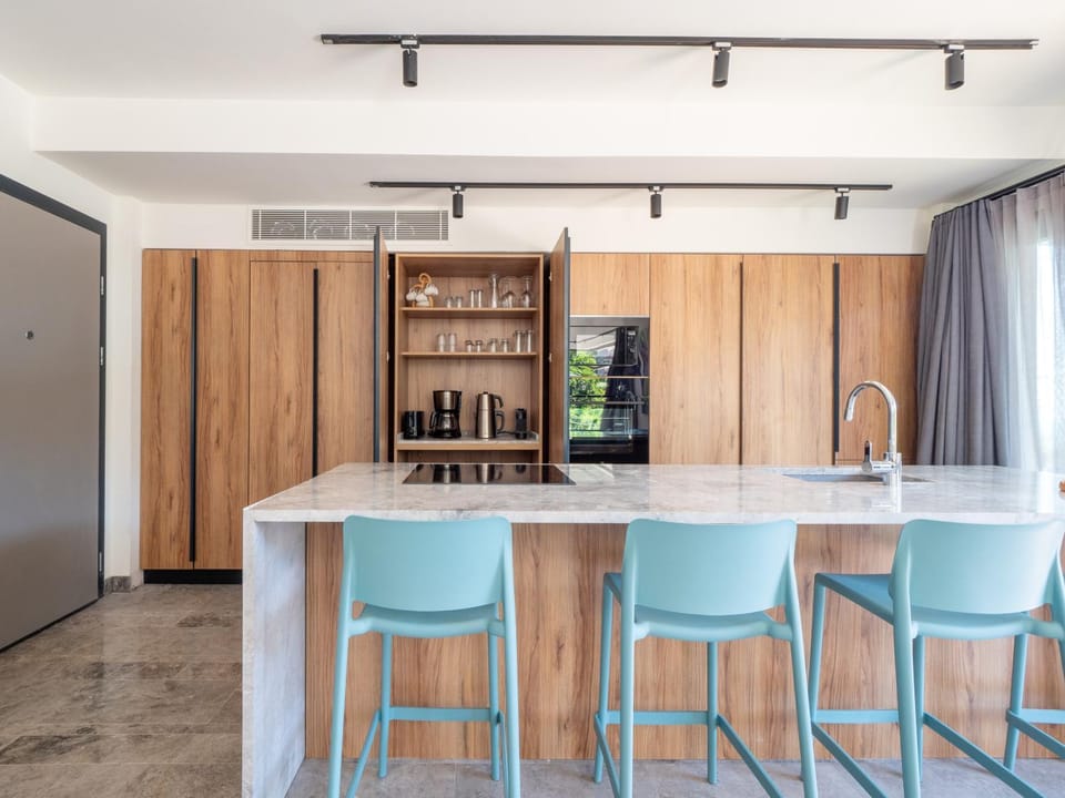 Coffee/tea facilities, Kitchen or kitchenette