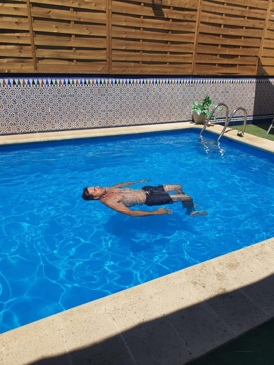 Swimming pool