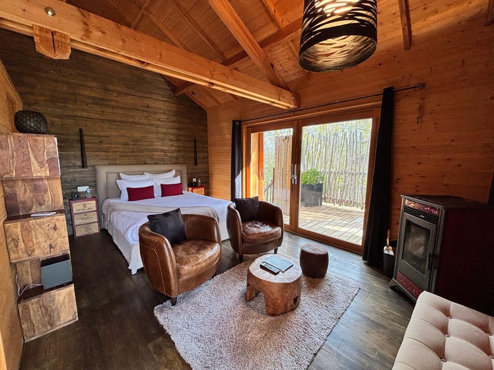 Living room, Bedroom