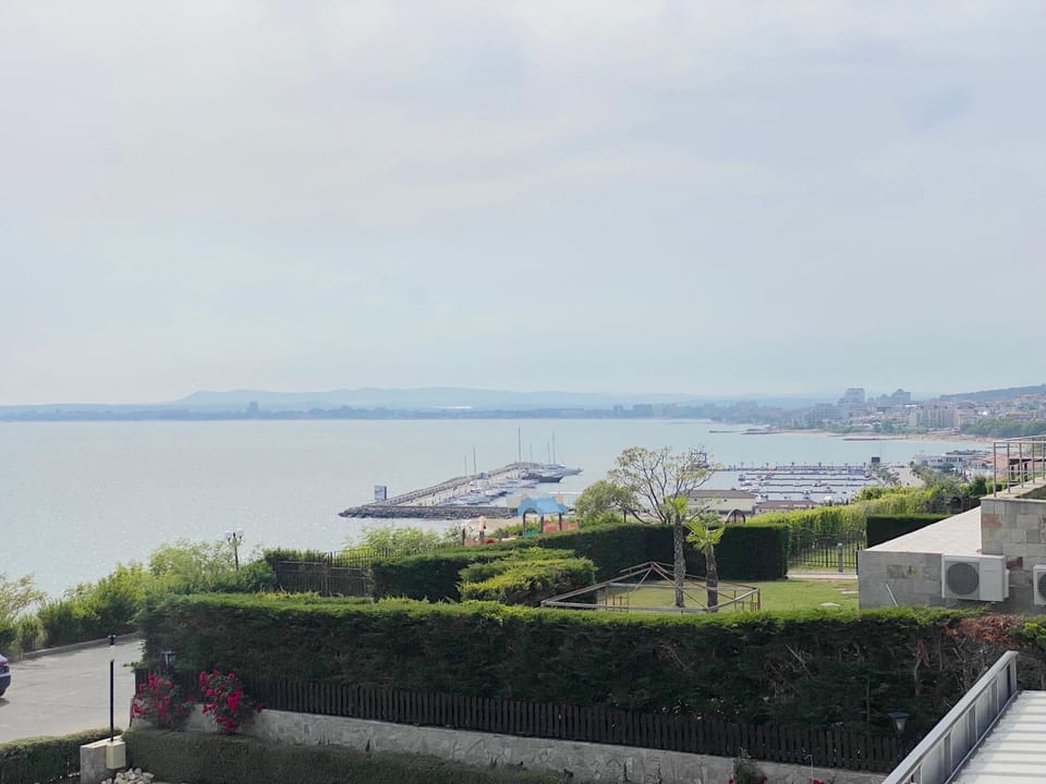 Tryavna Beach - Private Apartment - BSR Apartment in Burgas Province