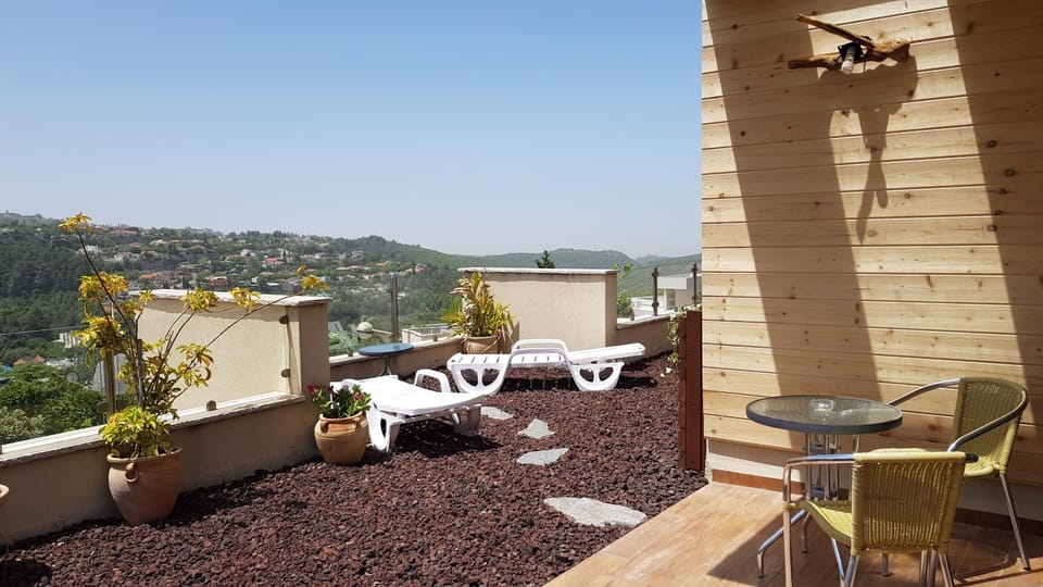 ROSEHILLS Apartment in North District