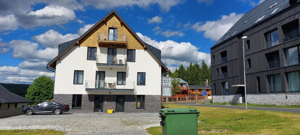 Property building, Street view, Parking