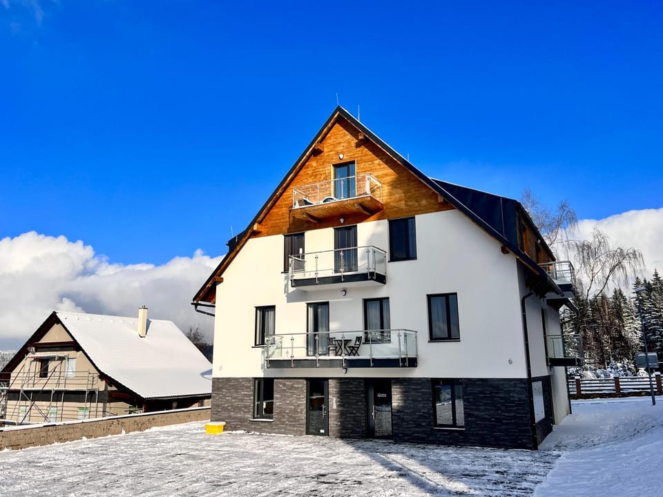Property building, Day, Winter, Parking