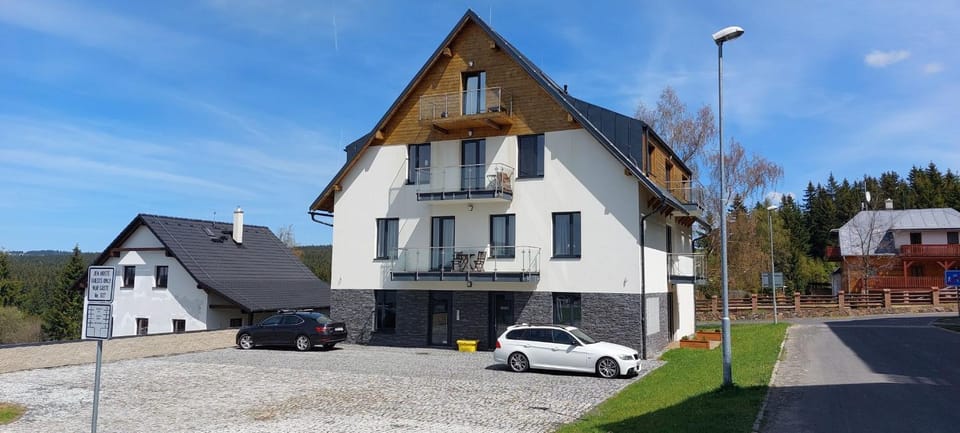 Property building, Street view, Parking